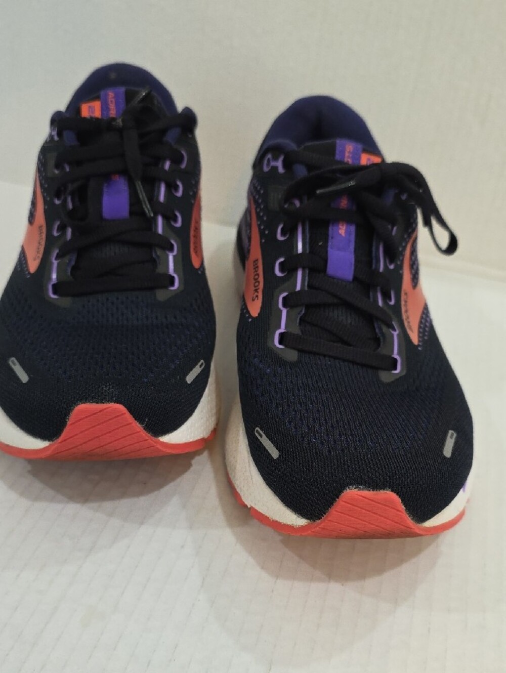 Brooks Adrenaline GTS 22 Womens Shoes - Navy with Coral & Purple Size 10 - Picture 4 of 11